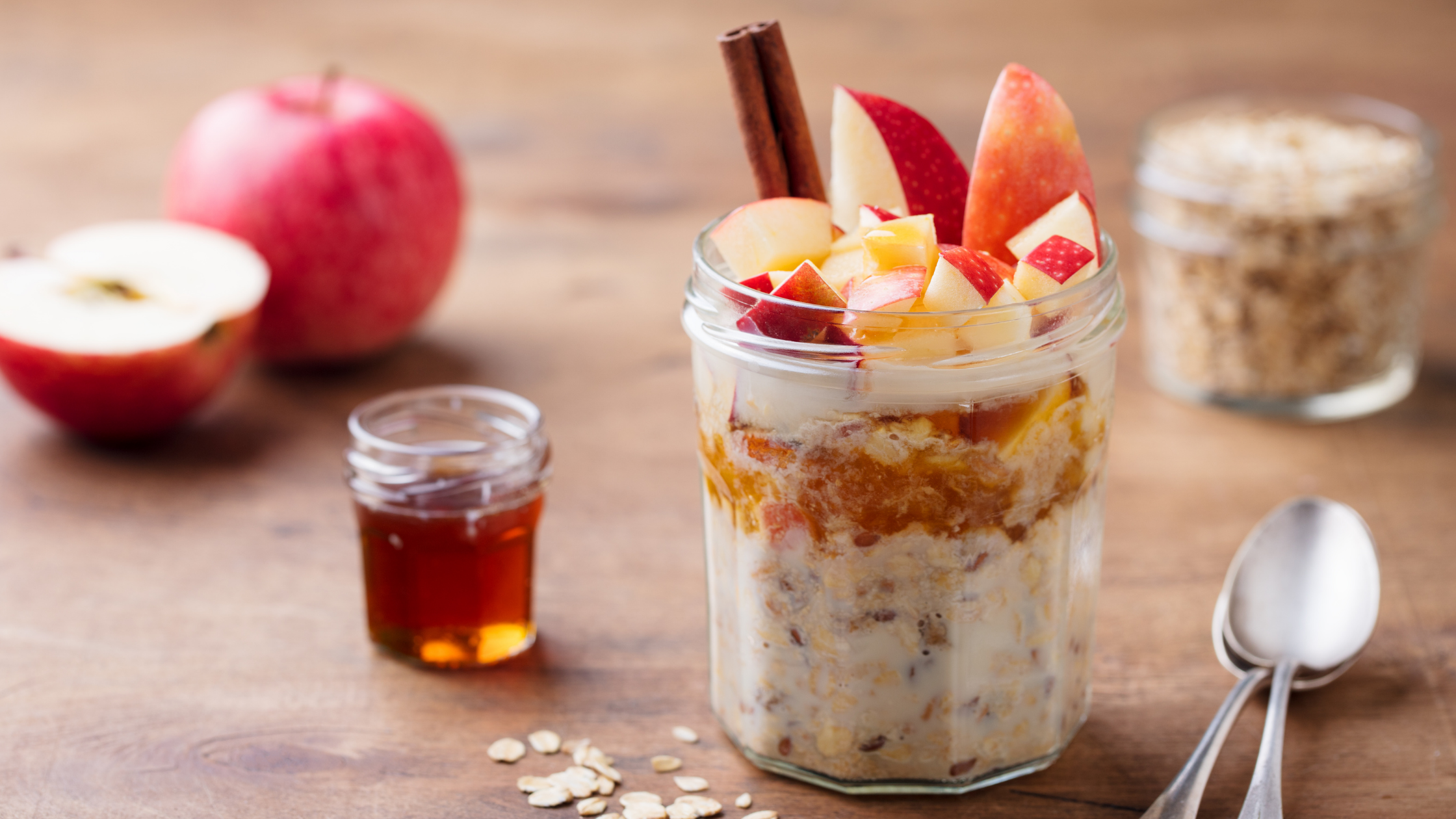 How To Make Delicious Apple Cinnamon Overnight Oats